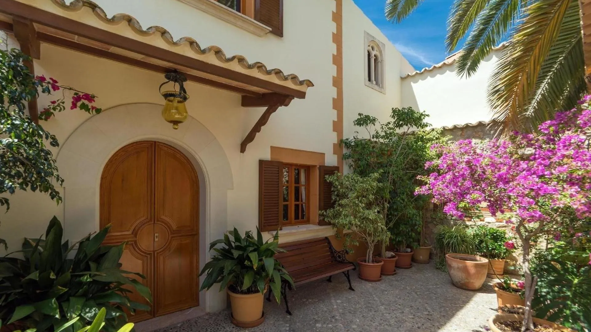 Semesterbostad Schoenes Haus Mit Pool Direkt Am Meer Costa De Los Pinos